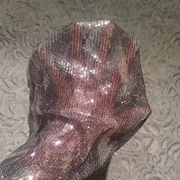 Shirt - Picture 3 of 5